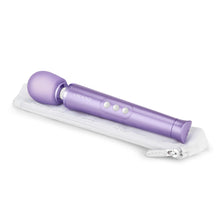 Load image into Gallery viewer, Le Wand Petite Rechargeable Massager - Multiple Colours